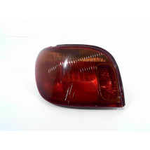 FEU ARRIERE GAUCHE  TOYOTA YARIS -2003