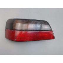 FEU ARRIERE GAUCHE  PEUGEOT 605