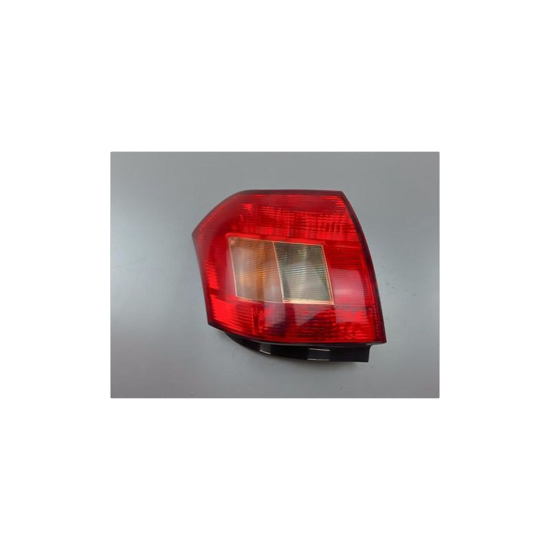 FEU ARRIERE DROIT TOYOTA COROLLA