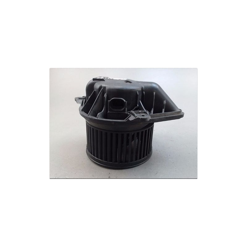 MOTEUR VENTILATEUR CHAUFFAGE RENAULT TRAFIC