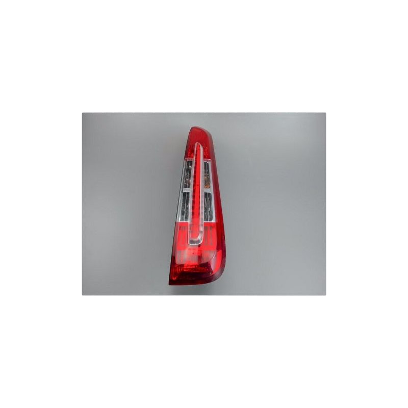 FEU ARRIERE DROIT FORD C-MAX