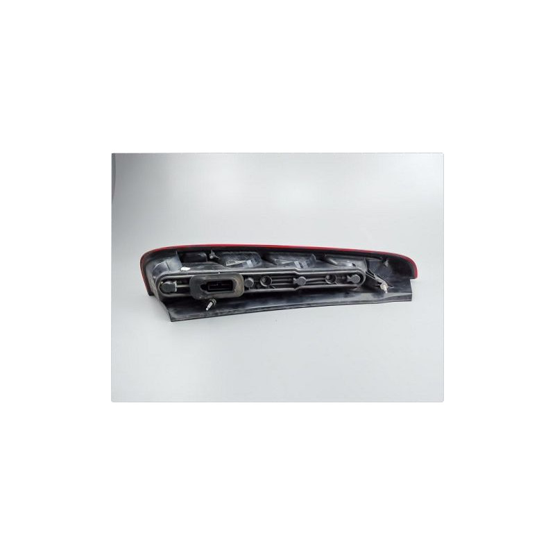 FEU ARRIERE DROIT FORD C-MAX