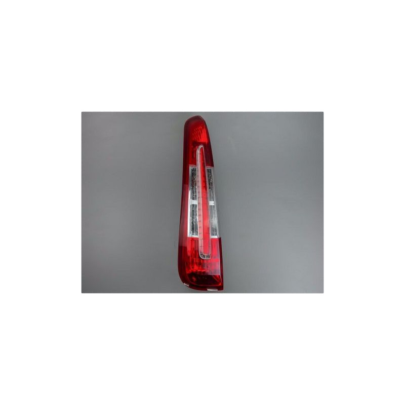 FEU ARRIERE GAUCHE  FORD C-MAX