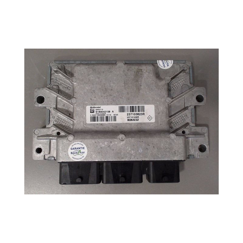 CALCULATEUR MOTEUR RENAULT CLIO