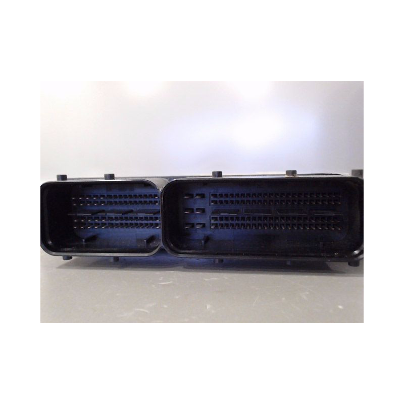 CALCULATEUR MOTEUR AUDI A3