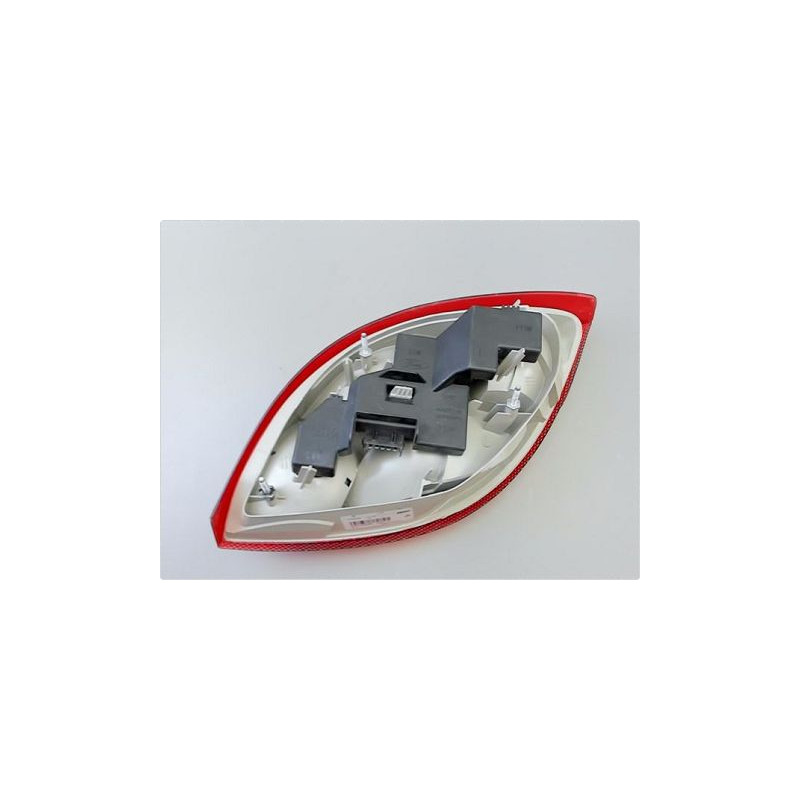 FEU ARRIERE GAUCHE  FORD KA