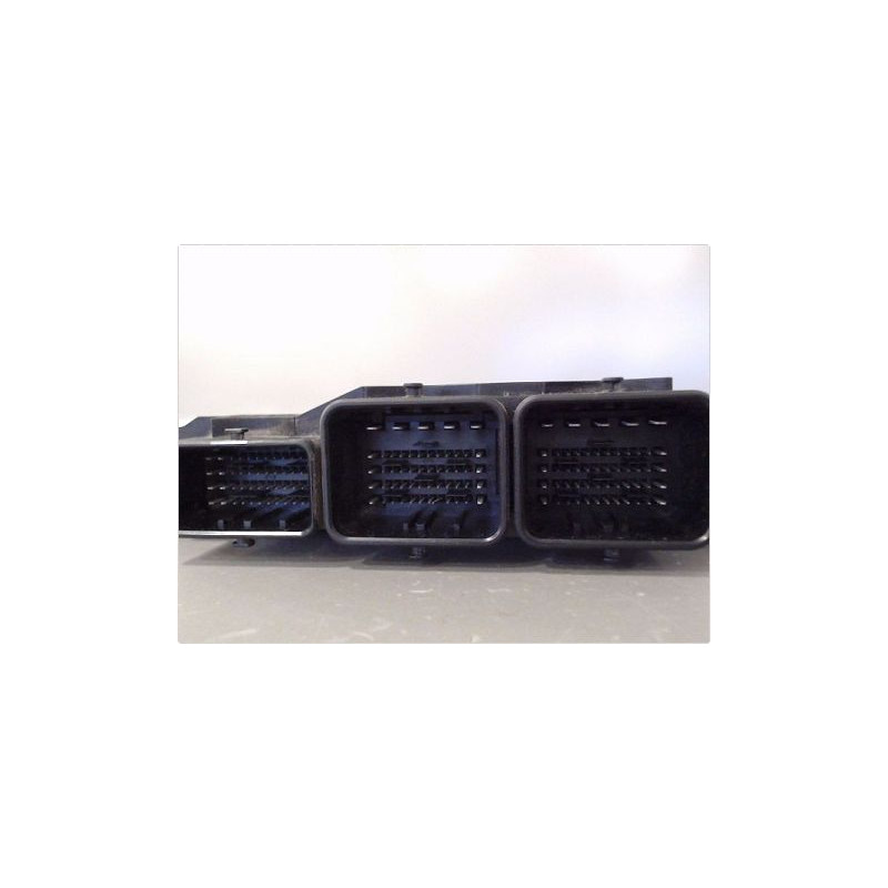 CALCULATEUR MOTEUR FORD FIESTA