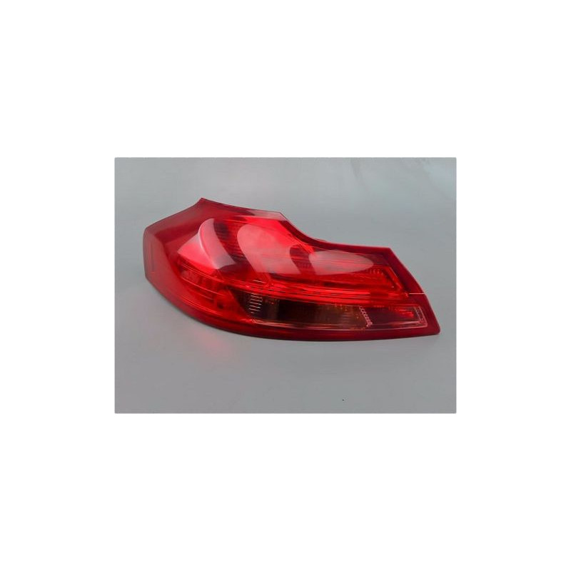 FEU ARRIERE GAUCHE  OPEL INSIGNIA
