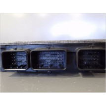 CALCULATEUR MOTEUR RENAULT CLIO