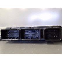 CALCULATEUR MOTEUR RENAULT CLIO