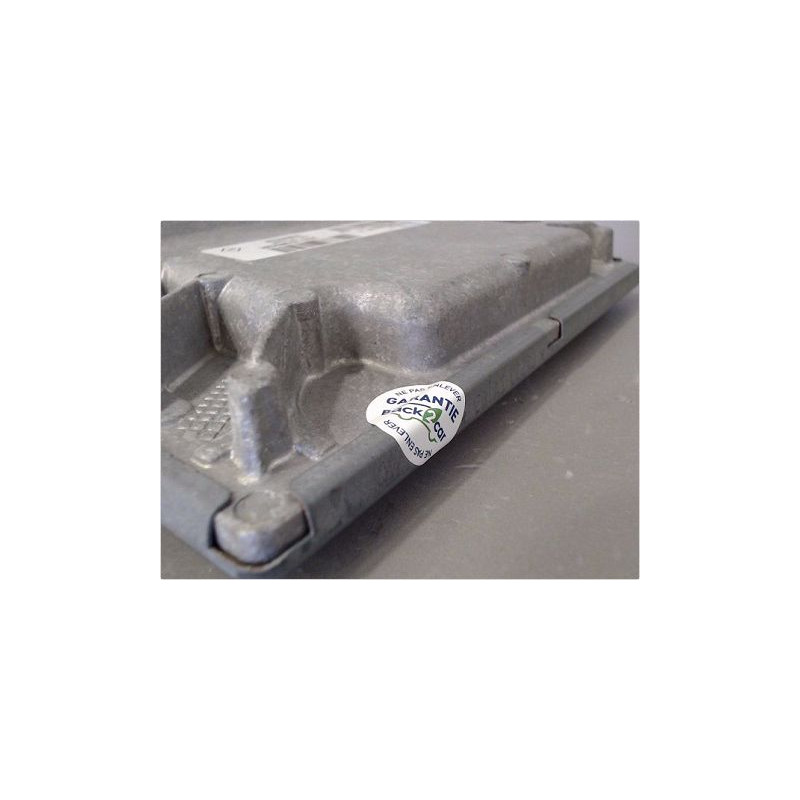 CALCULATEUR MOTEUR RENAULT CLIO