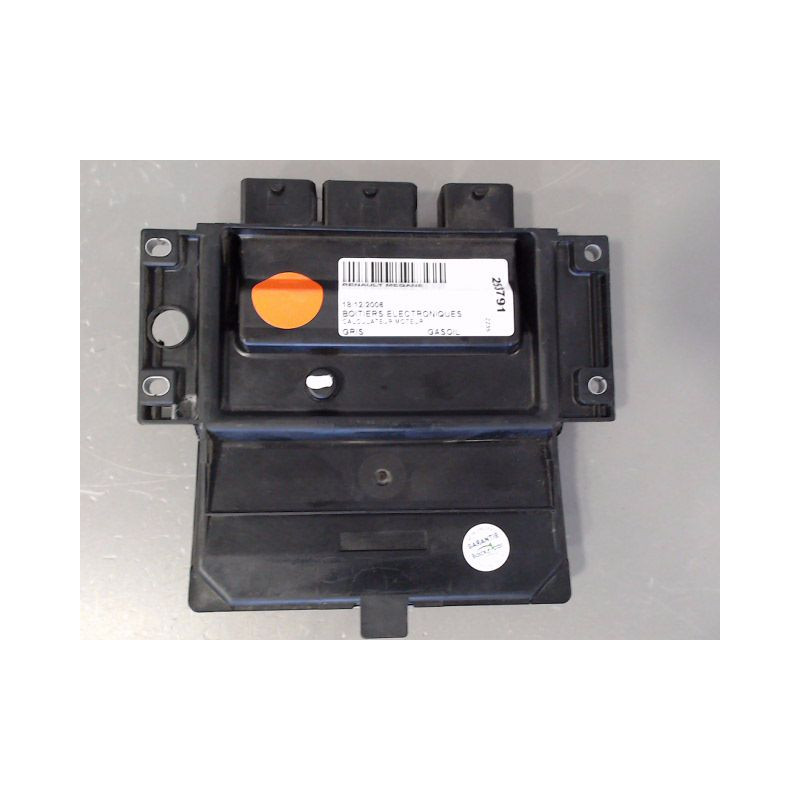 CALCULATEUR MOTEUR RENAULT MEGANE