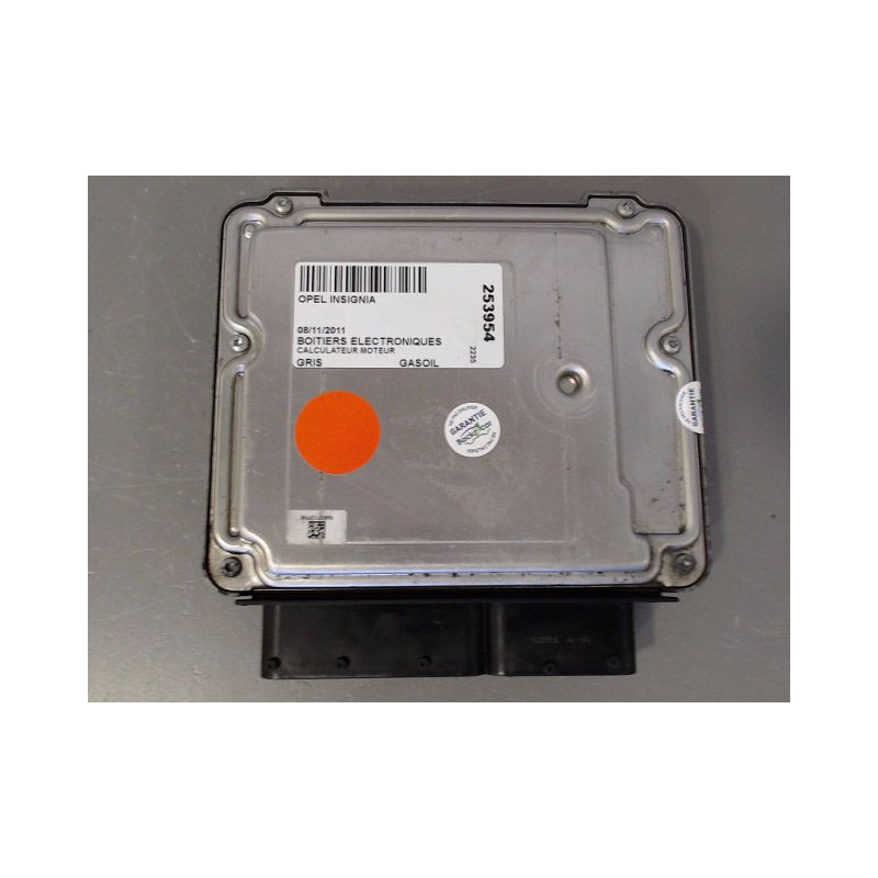 CALCULATEUR MOTEUR OPEL INSIGNIA