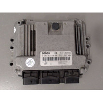 CALCULATEUR MOTEUR RENAULT LAGUNA