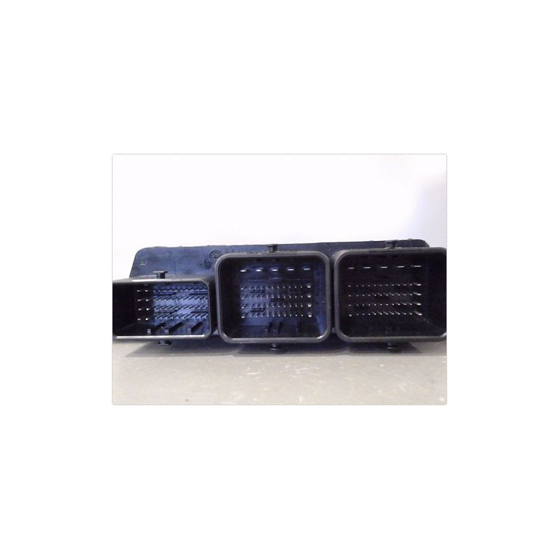 CALCULATEUR MOTEUR FORD C-MAX
