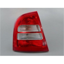 FEU ARRIERE GAUCHE  SKODA OCTAVIA