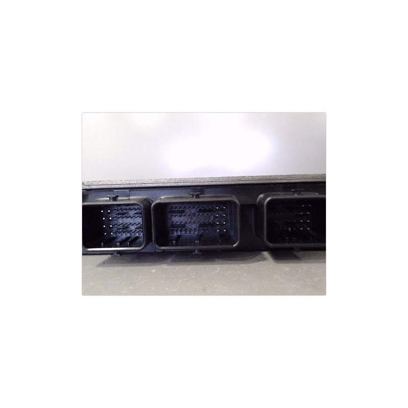 CALCULATEUR MOTEUR RENAULT MEGANE