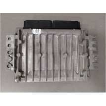 CALCULATEUR MOTEUR RENAULT CLIO
