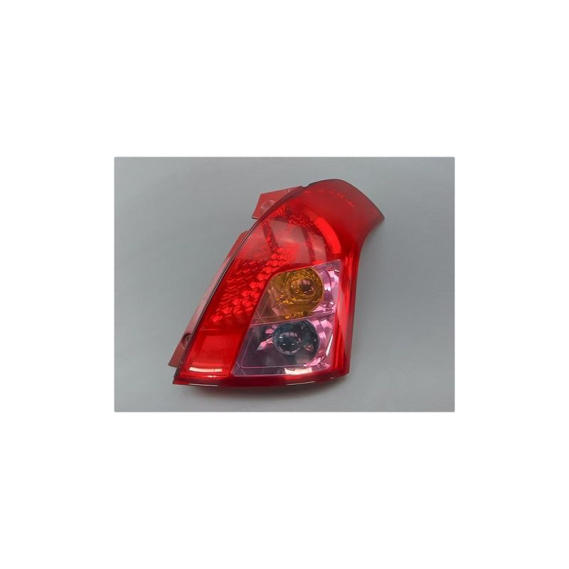 FEU ARRIERE DROIT SUZUKI SWIFT