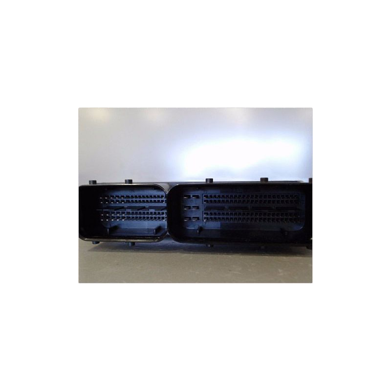 CALCULATEUR MOTEUR AUDI A4