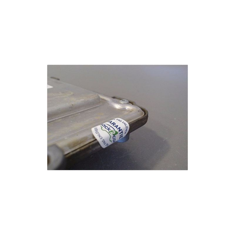 CALCULATEUR MOTEUR FORD FIESTA