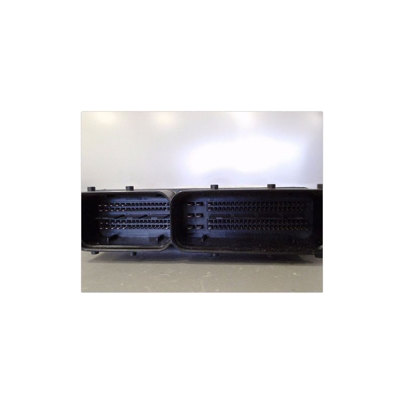 CALCULATEUR MOTEUR VOLKSWAGEN TOURAN
