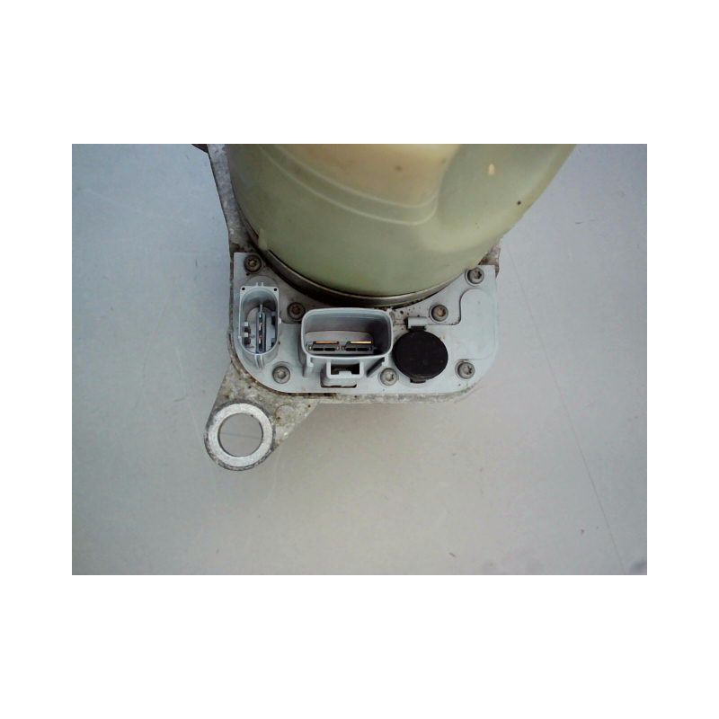 POMPE DIRECTION ASSISTEE VOLVO V50