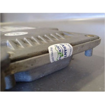 CALCULATEUR MOTEUR RENAULT MASTER