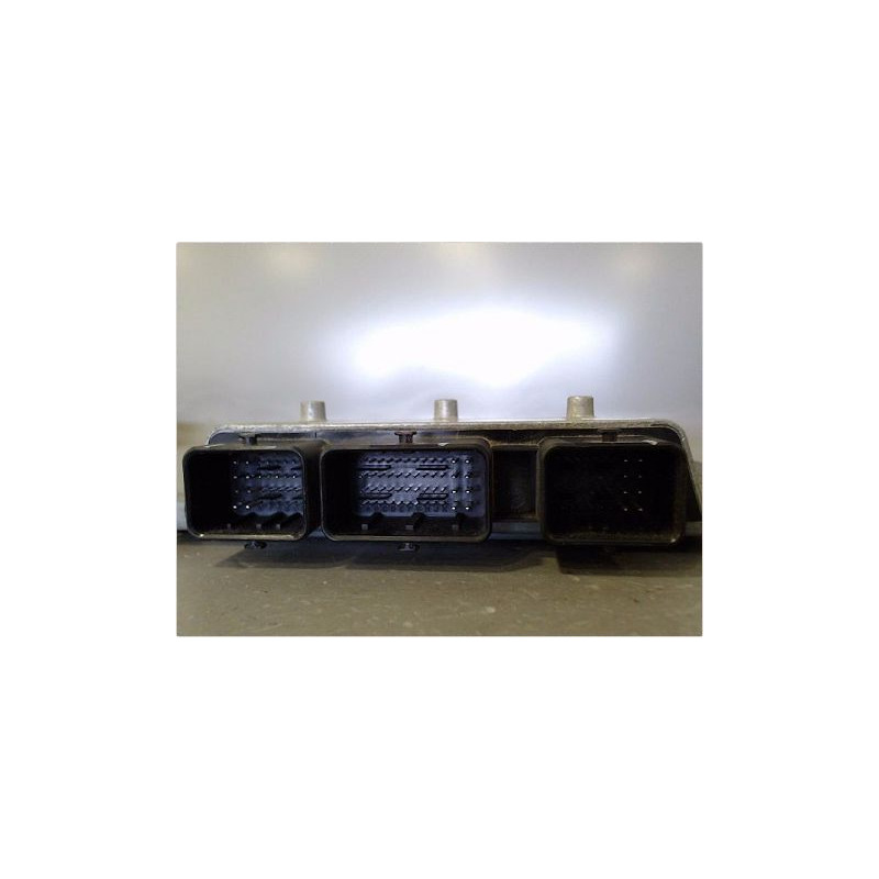CALCULATEUR MOTEUR FORD FIESTA