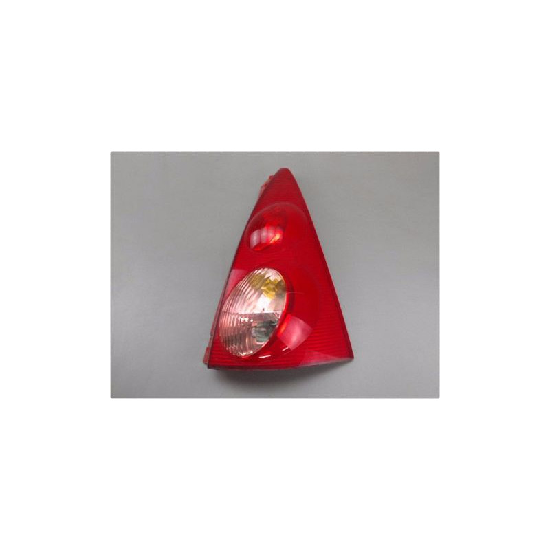 FEU ARRIERE DROIT PEUGEOT 107