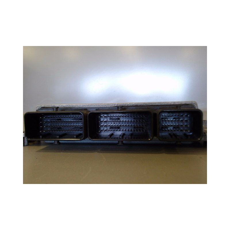 CALCULATEUR MOTEUR RENAULT MEGANE
