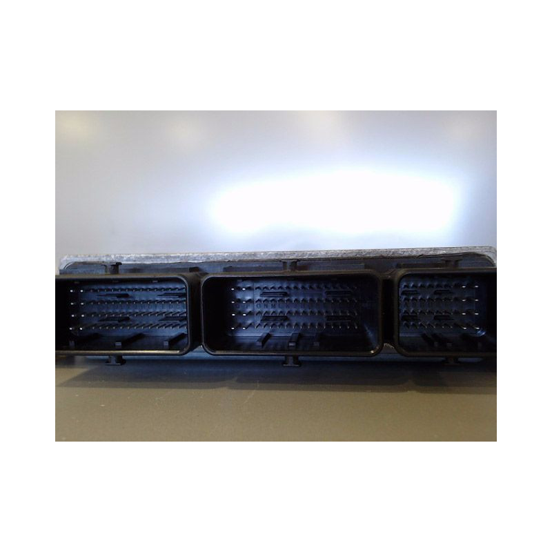 CALCULATEUR MOTEUR RENAULT MEGANE