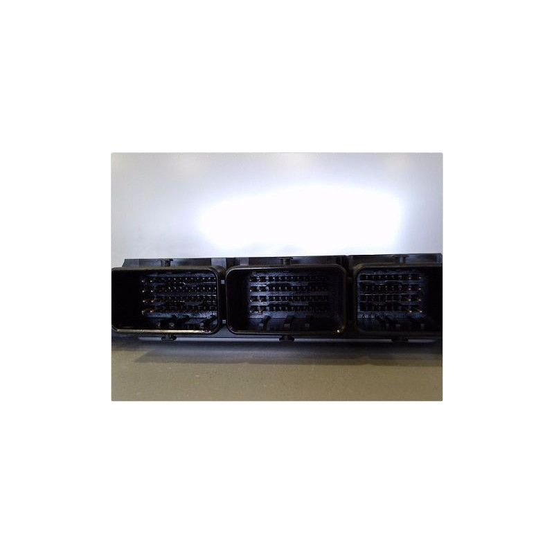 CALCULATEUR MOTEUR RENAULT MEGANE