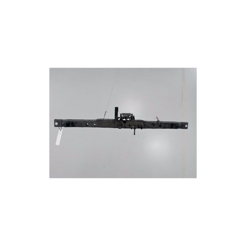 TRAVERSE SUPERIEURE ARMATURE AVANT TOYOTA RAV4