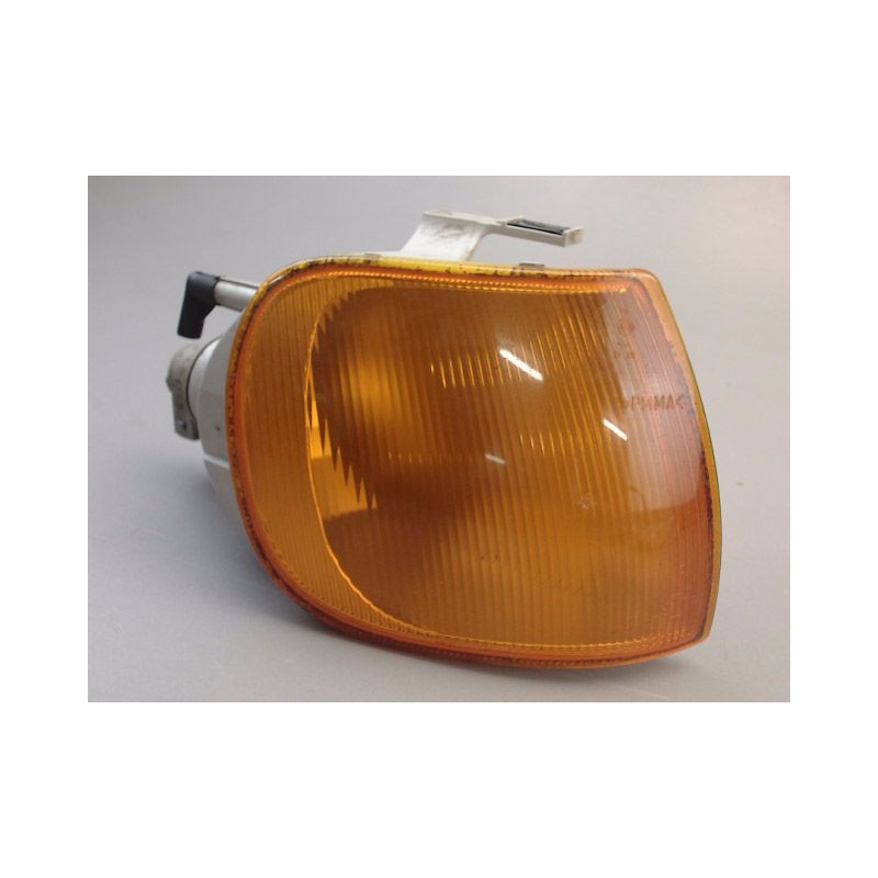 CLIGNOTANT DROIT VOLKSWAGEN POLO