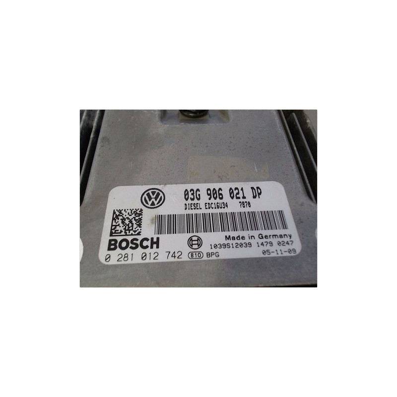 CALCULATEUR MOTEUR VOLKSWAGEN PASSAT