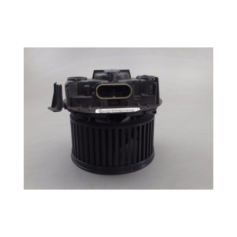 MOTEUR VENTILATEUR CHAUFFAGE NISSAN MICRA