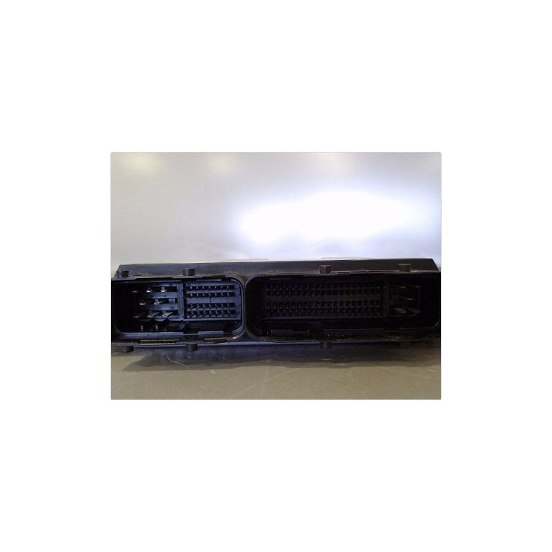 CALCULATEUR MOTEUR TOYOTA YARIS