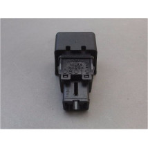 BOUTON DE WARNING NISSAN MICRA