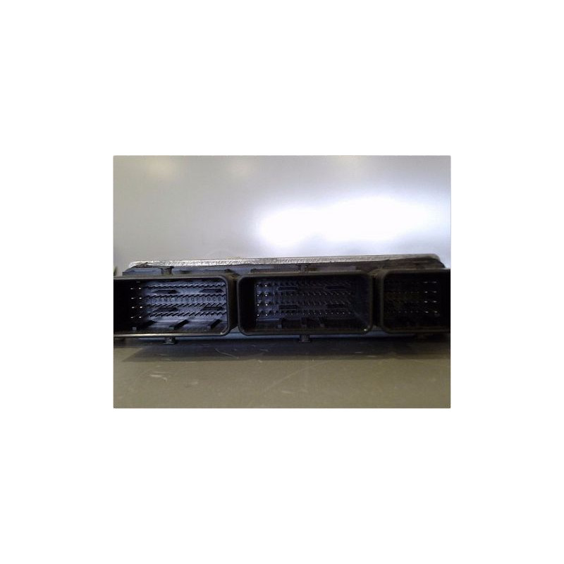 CALCULATEUR MOTEUR RENAULT MEGANE