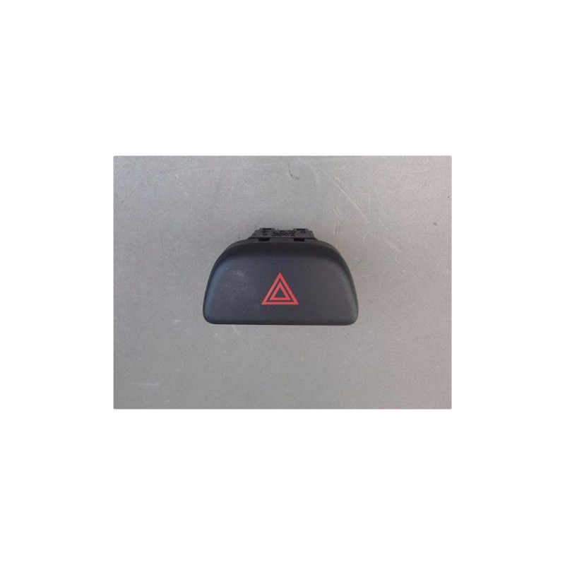 BOUTON DE WARNING NISSAN MICRA