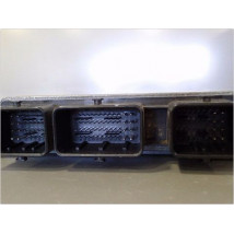 CALCULATEUR MOTEUR RENAULT CLIO