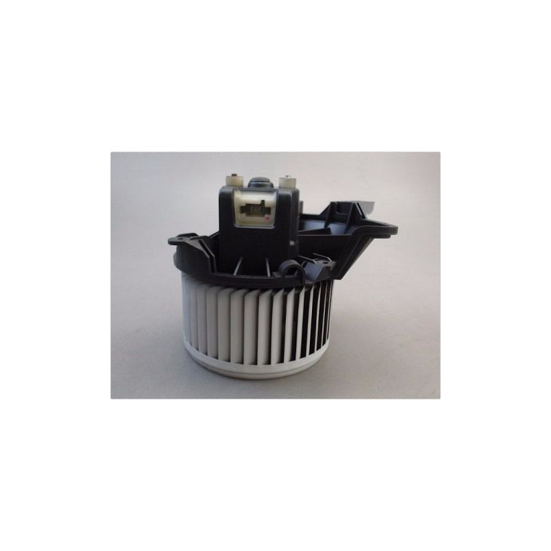 MOTEUR VENTILATEUR CHAUFFAGE OPEL CORSA