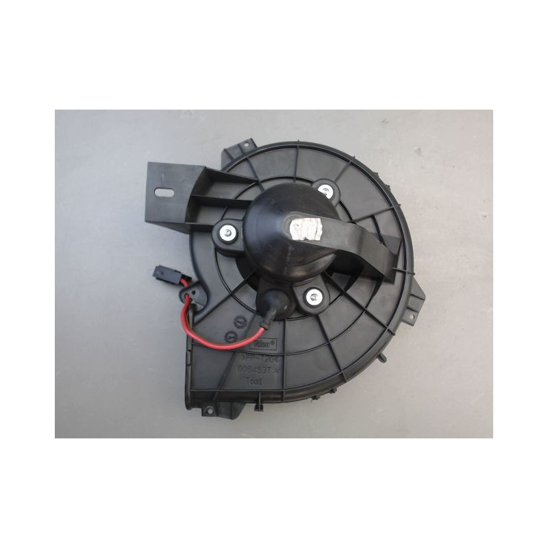 MOTEUR VENTILATEUR CHAUFFAGE OPEL TIGRA