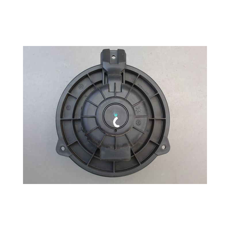 MOTEUR VENTILATEUR CHAUFFAGE KIA RIO