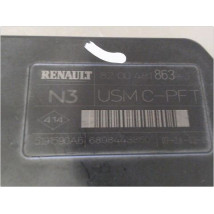 BOITE A FUSIBLES RENAULT MEGANE