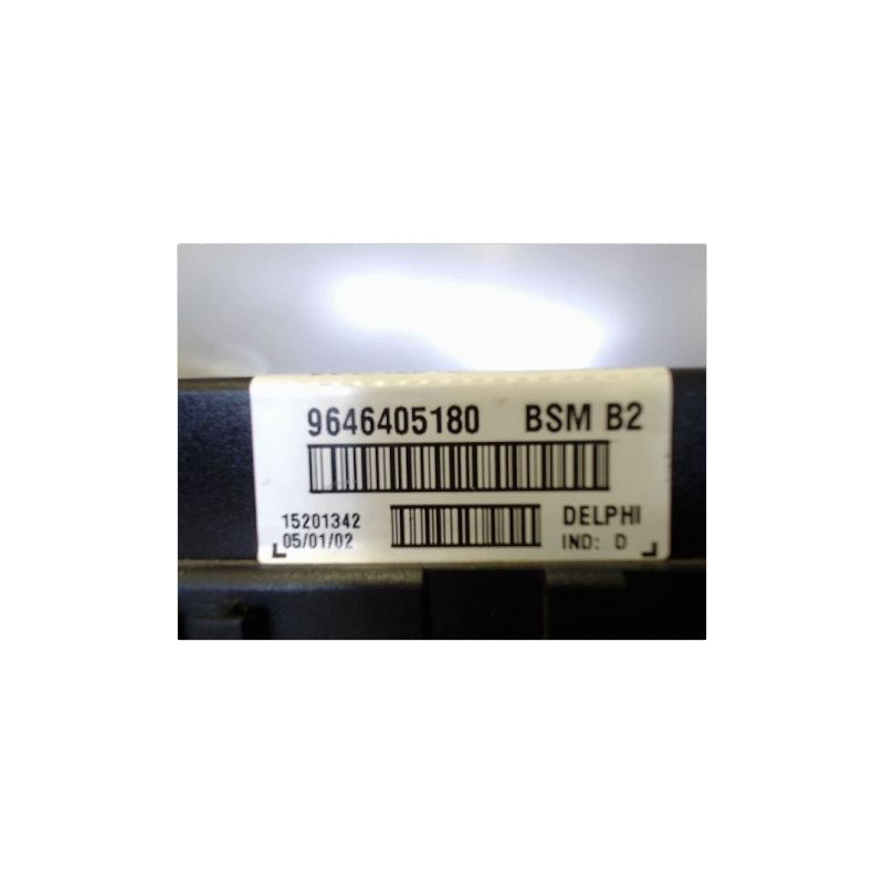 BOITE A FUSIBLES PEUGEOT 206
