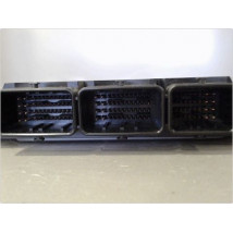 CALCULATEUR MOTEUR RENAULT TRAFIC