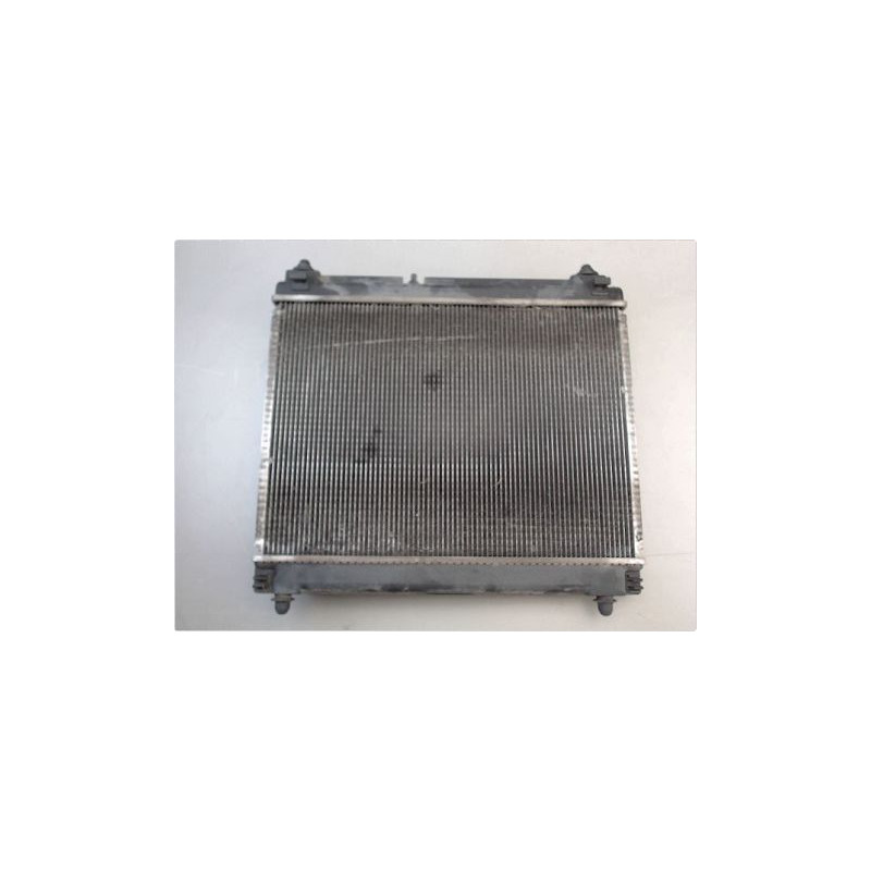 RADIATEUR TOYOTA YARIS
