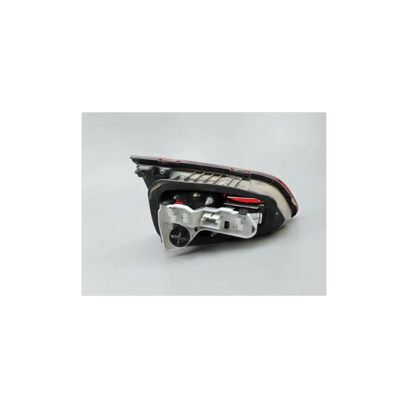 FEU ARRIERE INTERIEUR DROIT VOLKSWAGEN GOLF